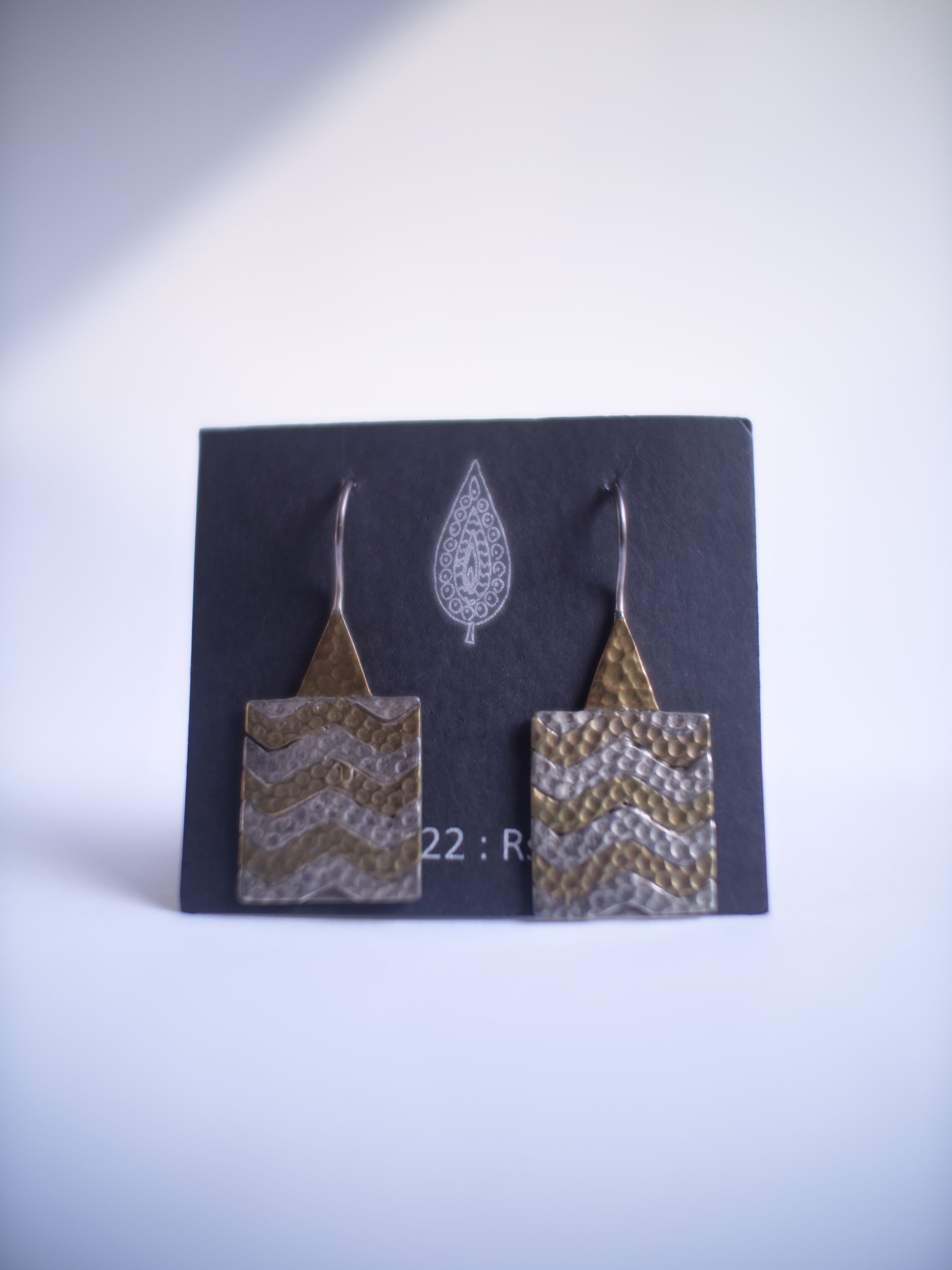 WAVE EARINGS【ANOKHI | ハンドメイドピアス】