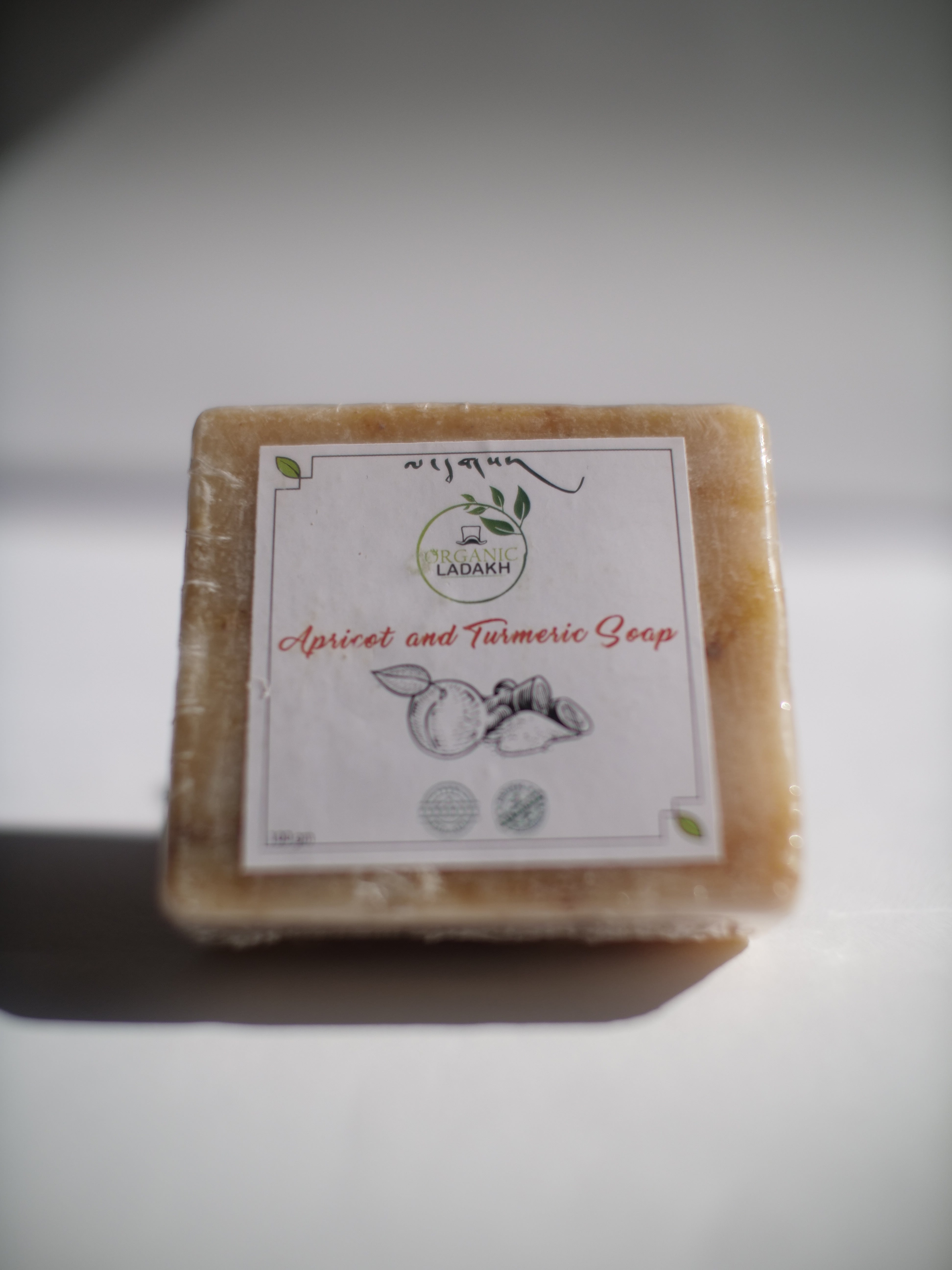 APRICOT & TURMERIC SOAP(アプリコットオイル含有)【ORGANIC | 100g】
