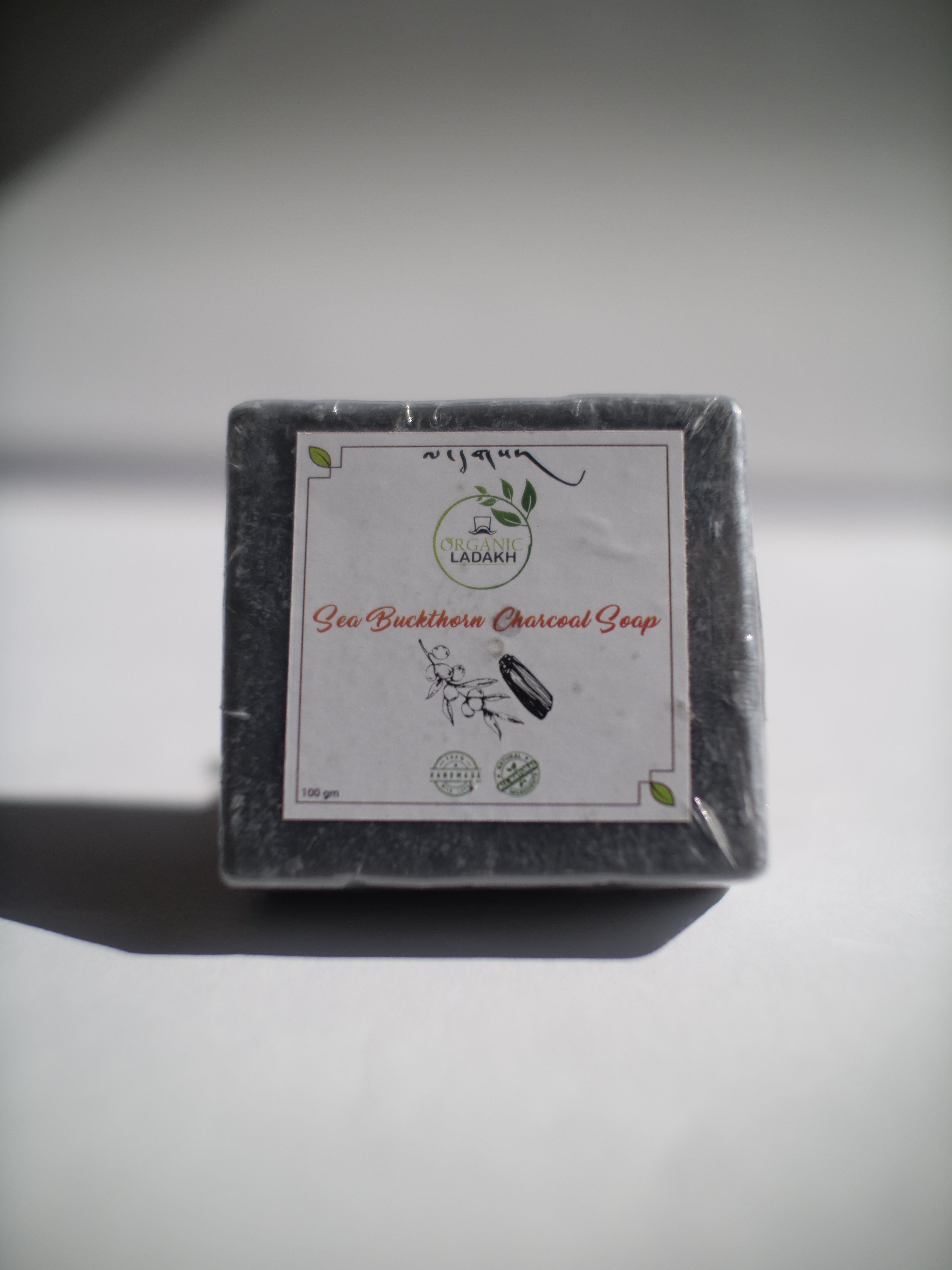 SEA BUCK THORN CHARCOAL SOAP(アプリコットオイル含有)【ORGANIC | 100g】
