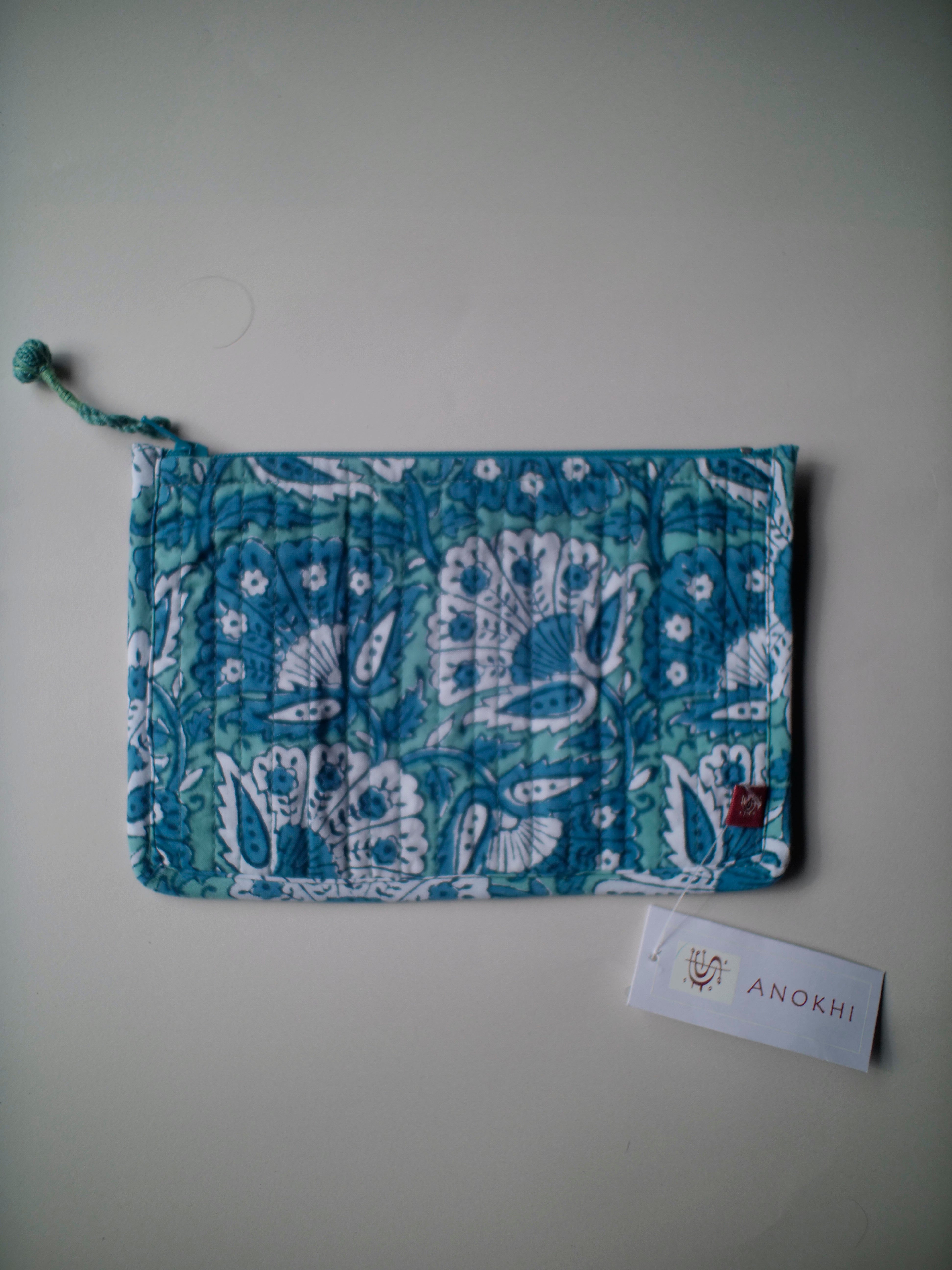 MAKE-UP BAG MEDIUM