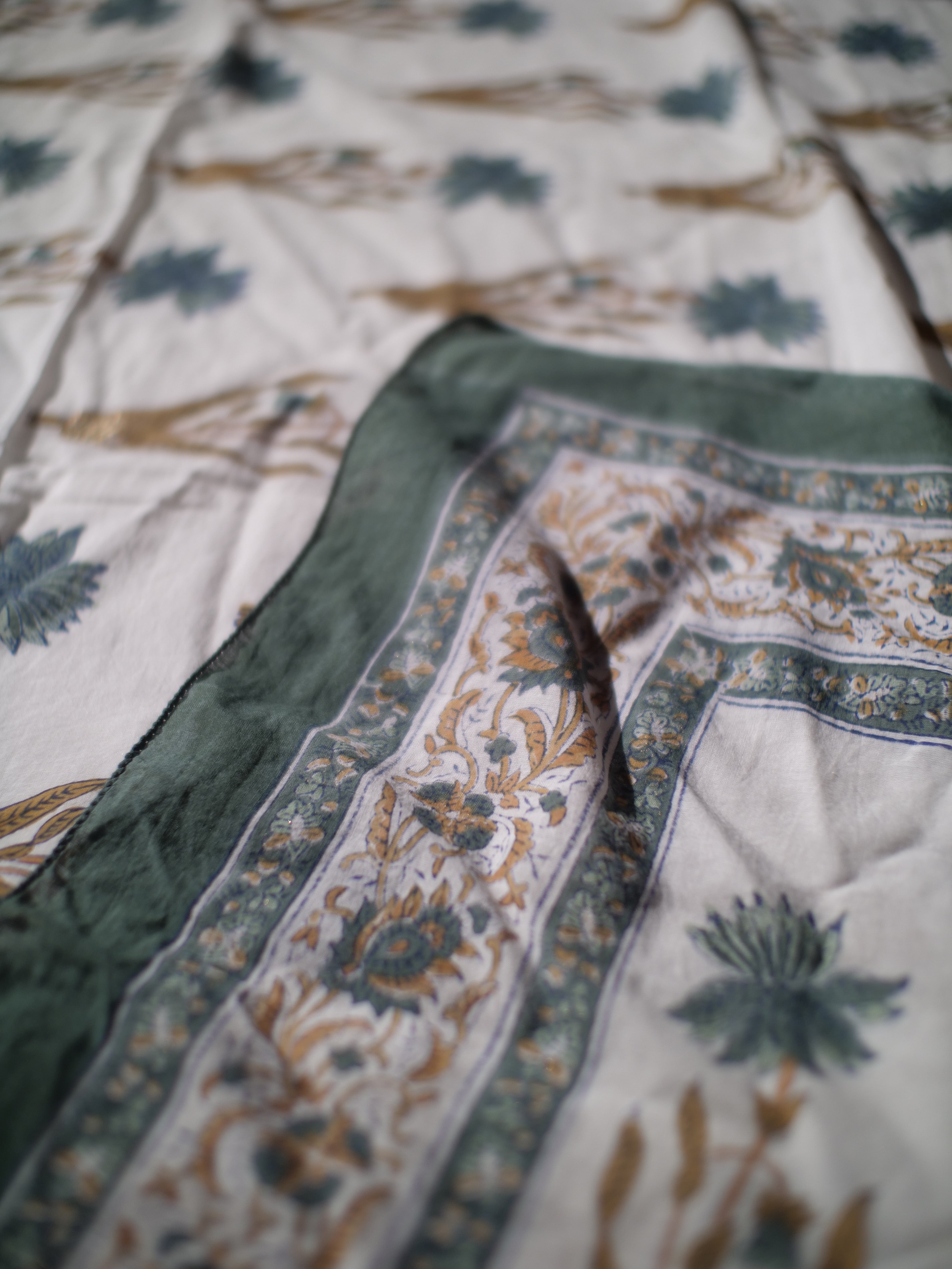 SARONG GREEN